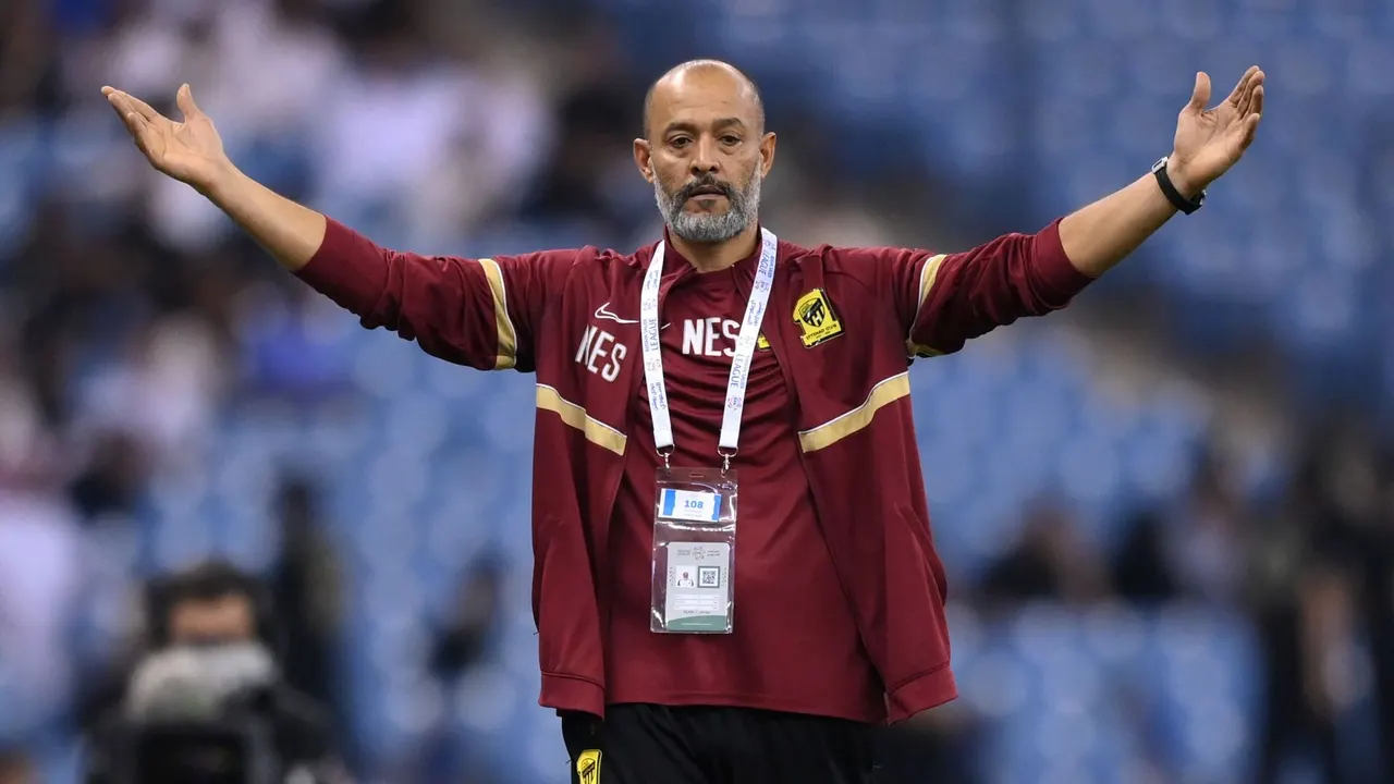 9 مدربين: الاتحاد يبحث عن “خليفة” سيرجيو كونسيساو.. وهذا موقف نونو سانتو وقاهر النصر!